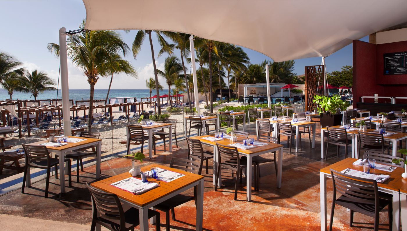Essence-at-the-Fives-Beach-Restaurant-21