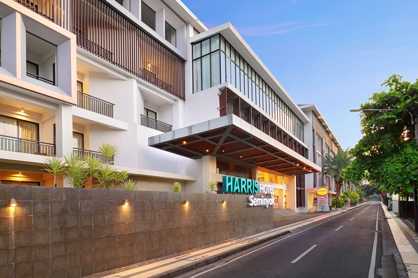 Harris Hotel Seminyak-Indonesia-BALI-General view-1