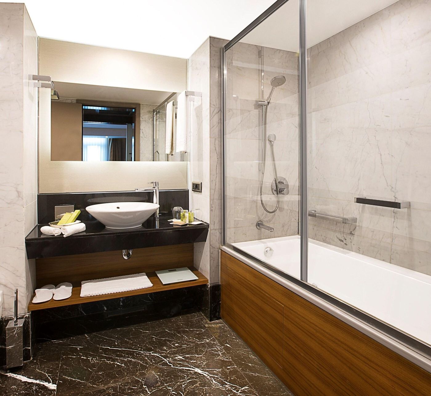 DoubleTree-by-Hilton-Istanbul--Old-Town-Room-28