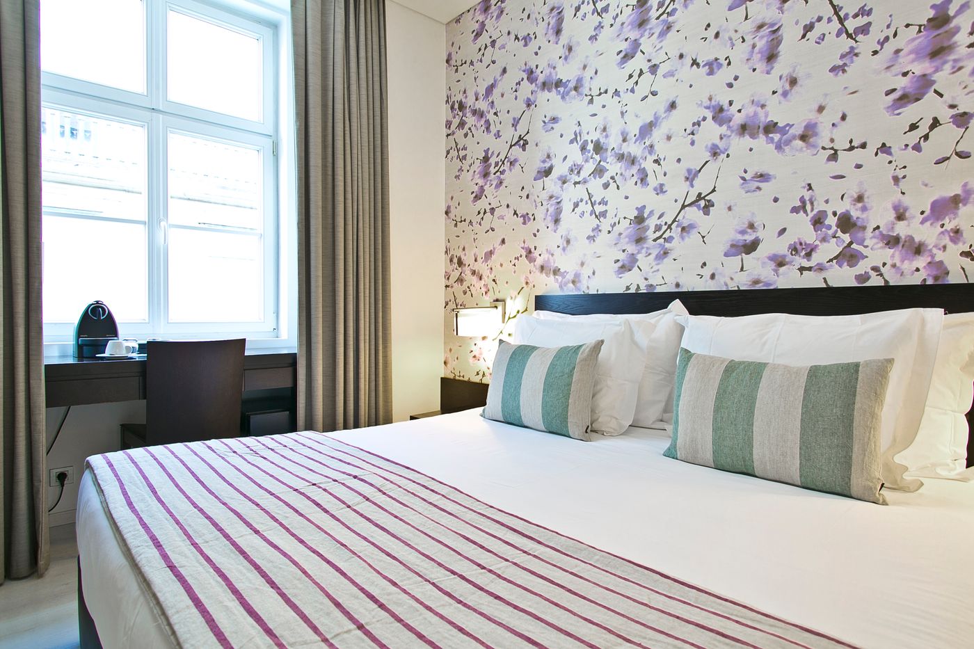 Internacional-Design-Hotel-Room-13