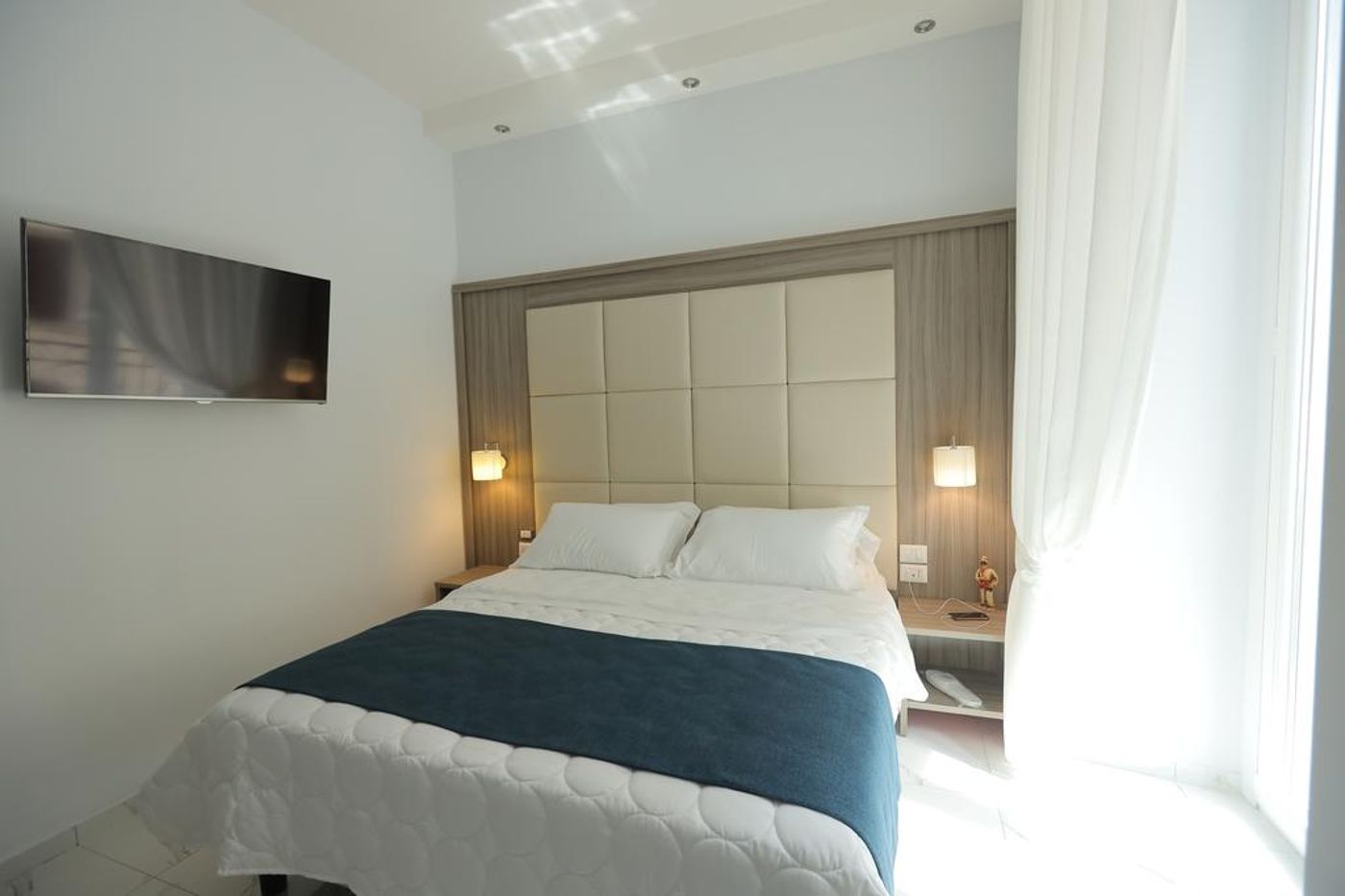 Garibaldi Suite - Italy - Naples - Room - 8