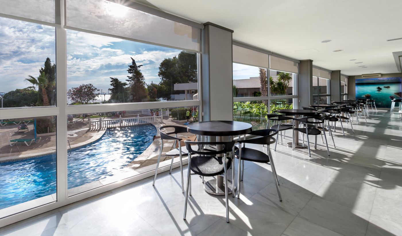 Hotel-Cavanna-Bar-42