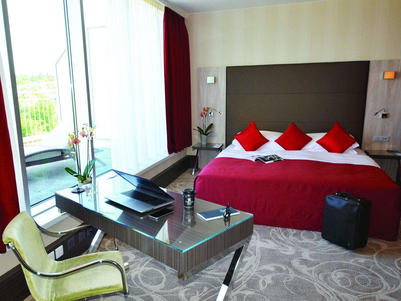 Hilton-Geneva-Hotel---Conference-Centre-Room-45