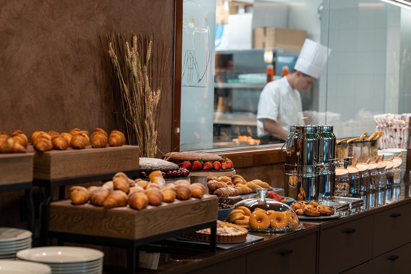 Leonardo-Royal-Hotel-Venice-Mestre-Restaurant-32