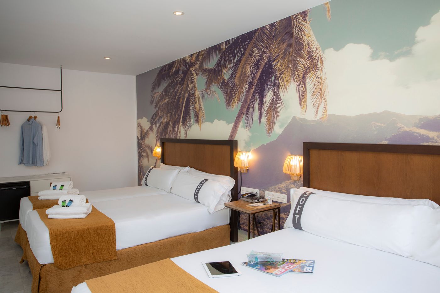 Casual-del-Mar-Malaga-Room-14