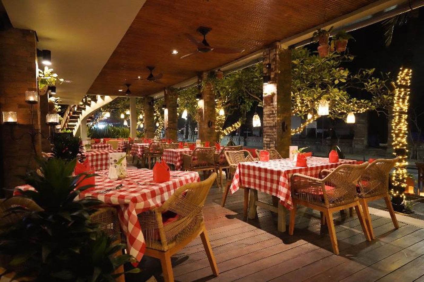 KUTA SEAVIEW BOUTIQUE 18.08