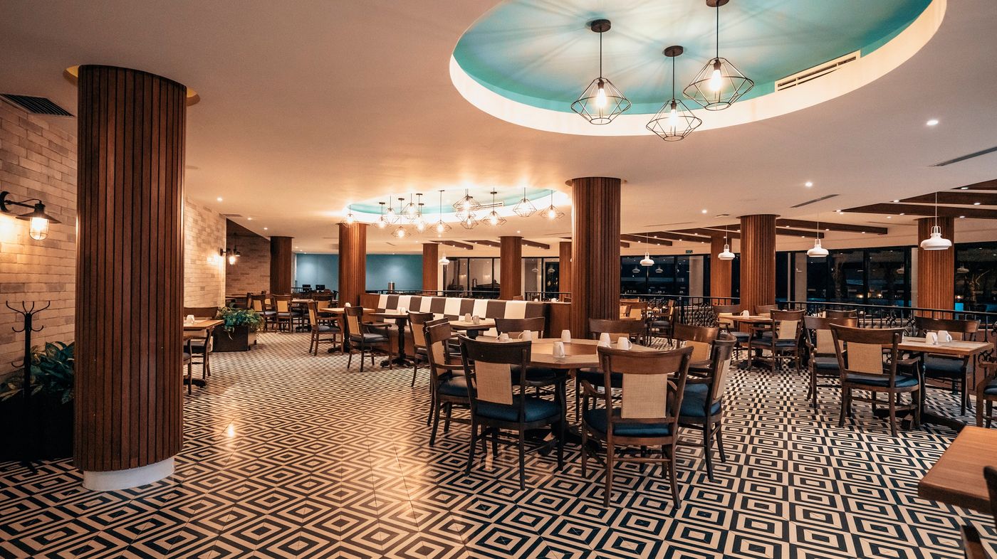 The-Royal-Sands-Resort---Spa-Restaurant-25