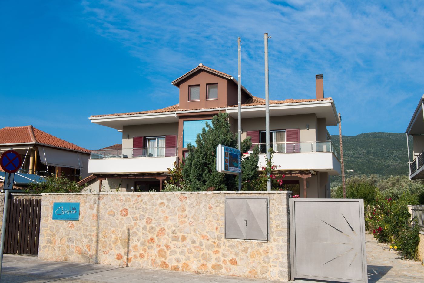 Christina-Studios-General-view-12