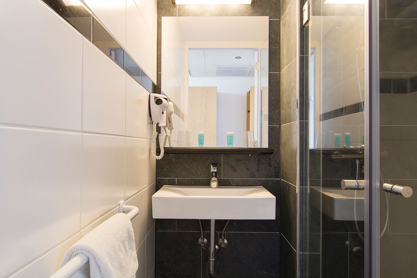 Bastion-Hotel-Amsterdam-Zuidwest-Room-8