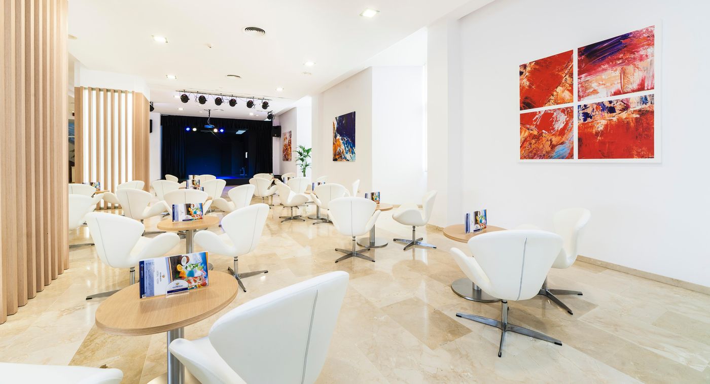 Globales-Lord-Nelson-Bar-25