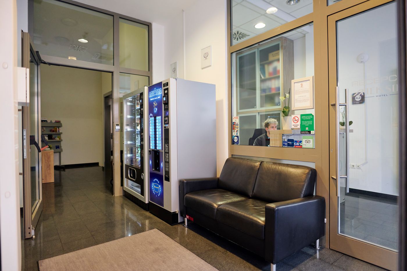 Meksiko-Slovenia-LJUBLJANA-Lobby-8