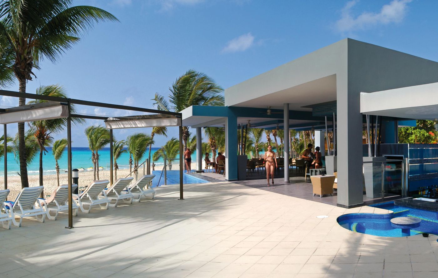 Riu-Yucatan-All-Inclusive-Pool-7