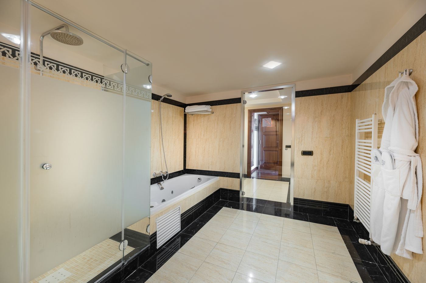 Elba-Estepona-Gran-Hotel---Thalasso-Spa-Room-33