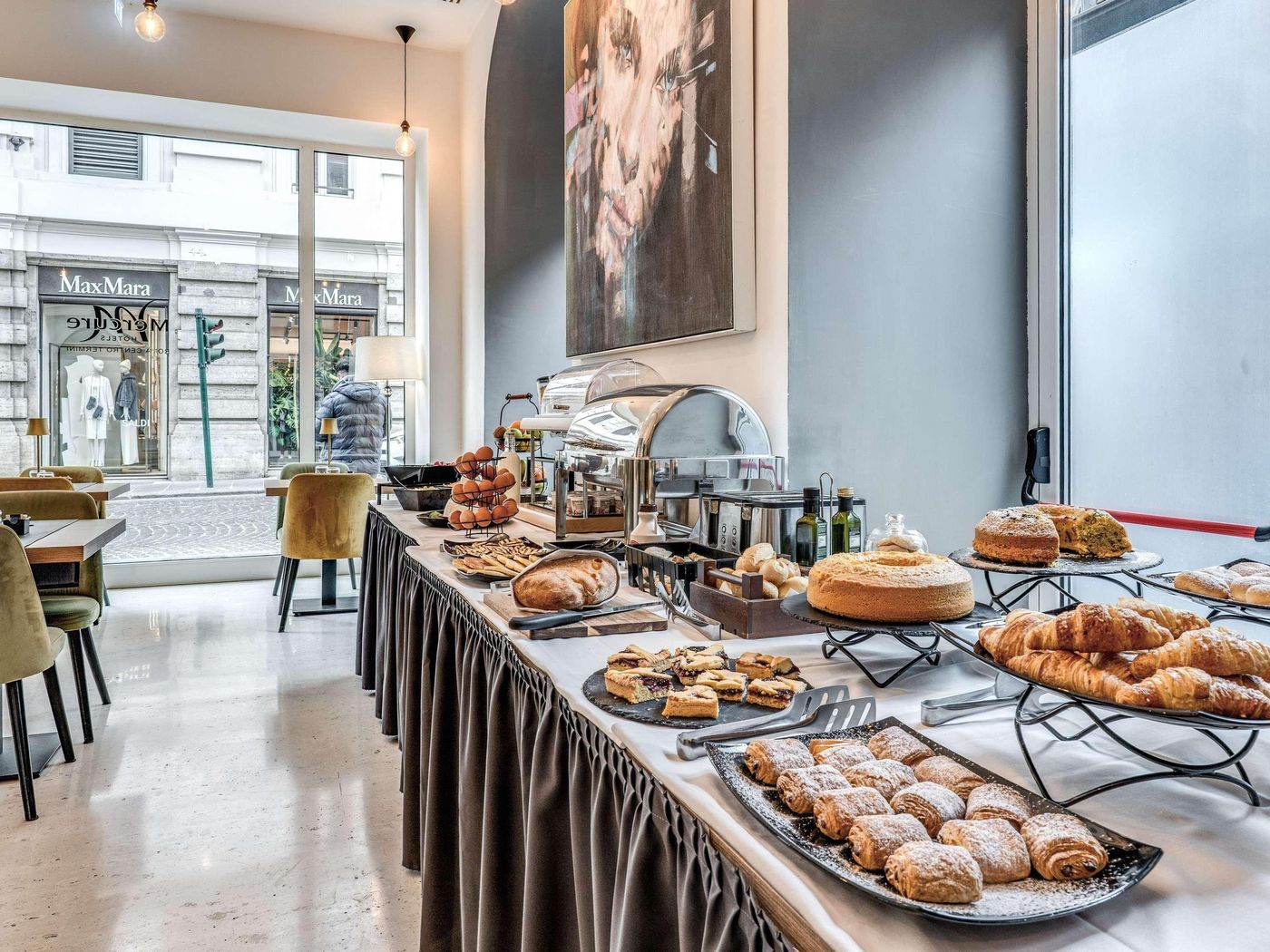 Mercure-Roma-Centro-Termini-General-view-62