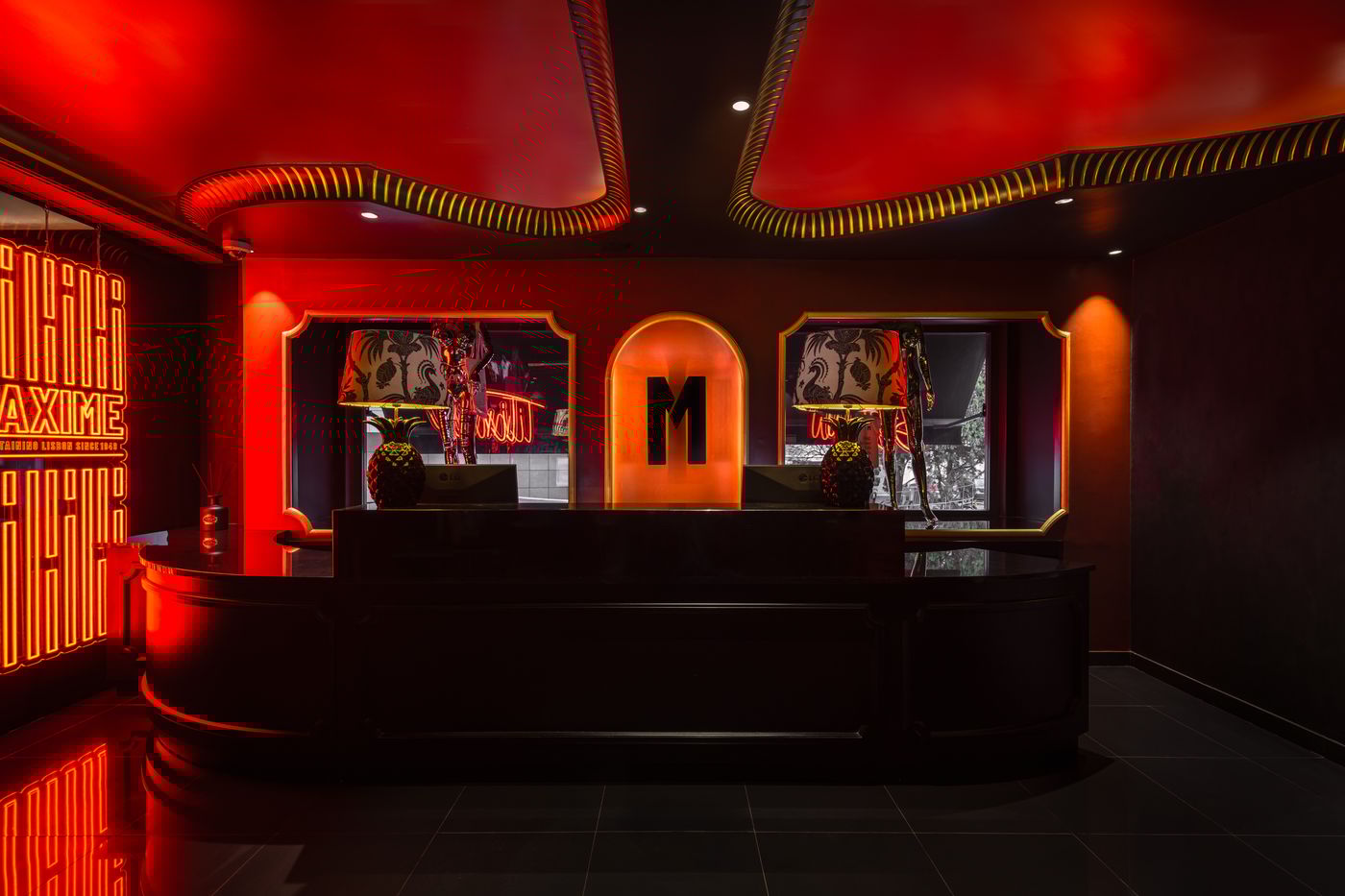 Maxime-Hotel-Lobby-28