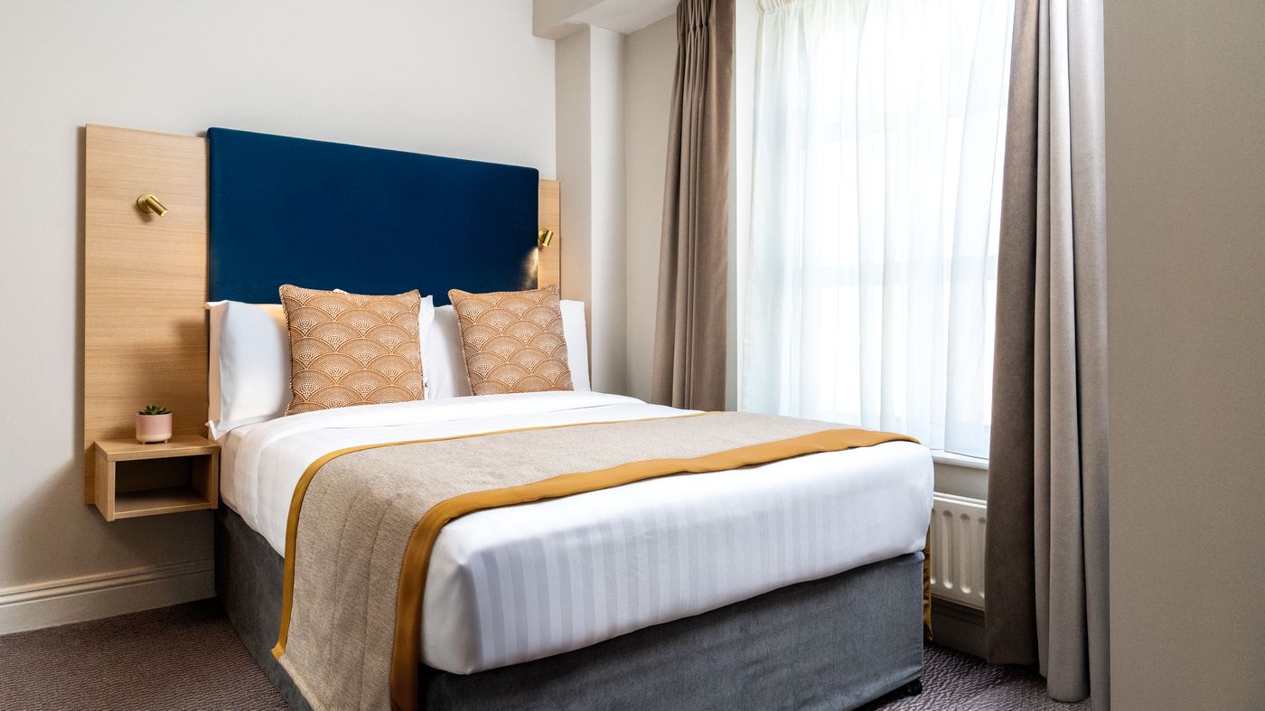 The-Fleet-Hotel-Room-28