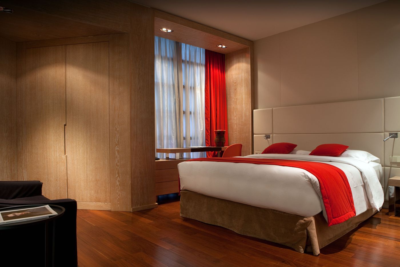 Hotel-Golden-Tulip-Opera-De-Noailles-Room-24