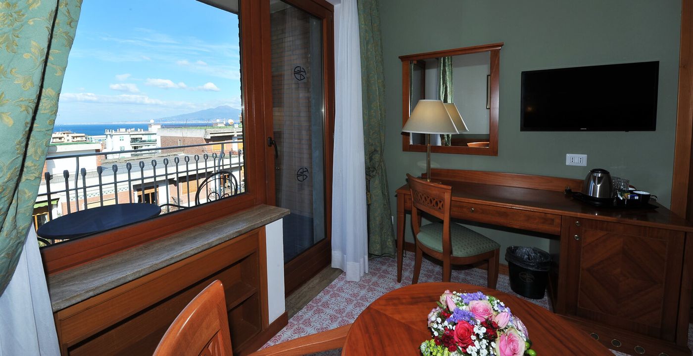 Grand-Hotel-Cesare-Augusto-Room-23