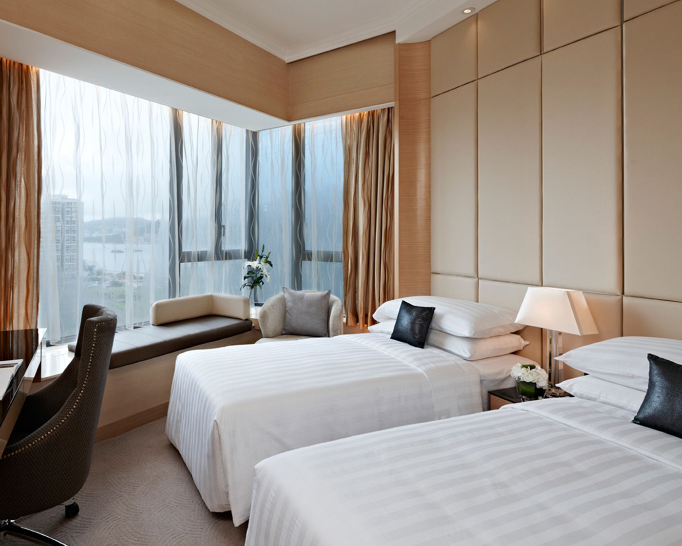 Dorsett-Kwun-Tong-Room-12