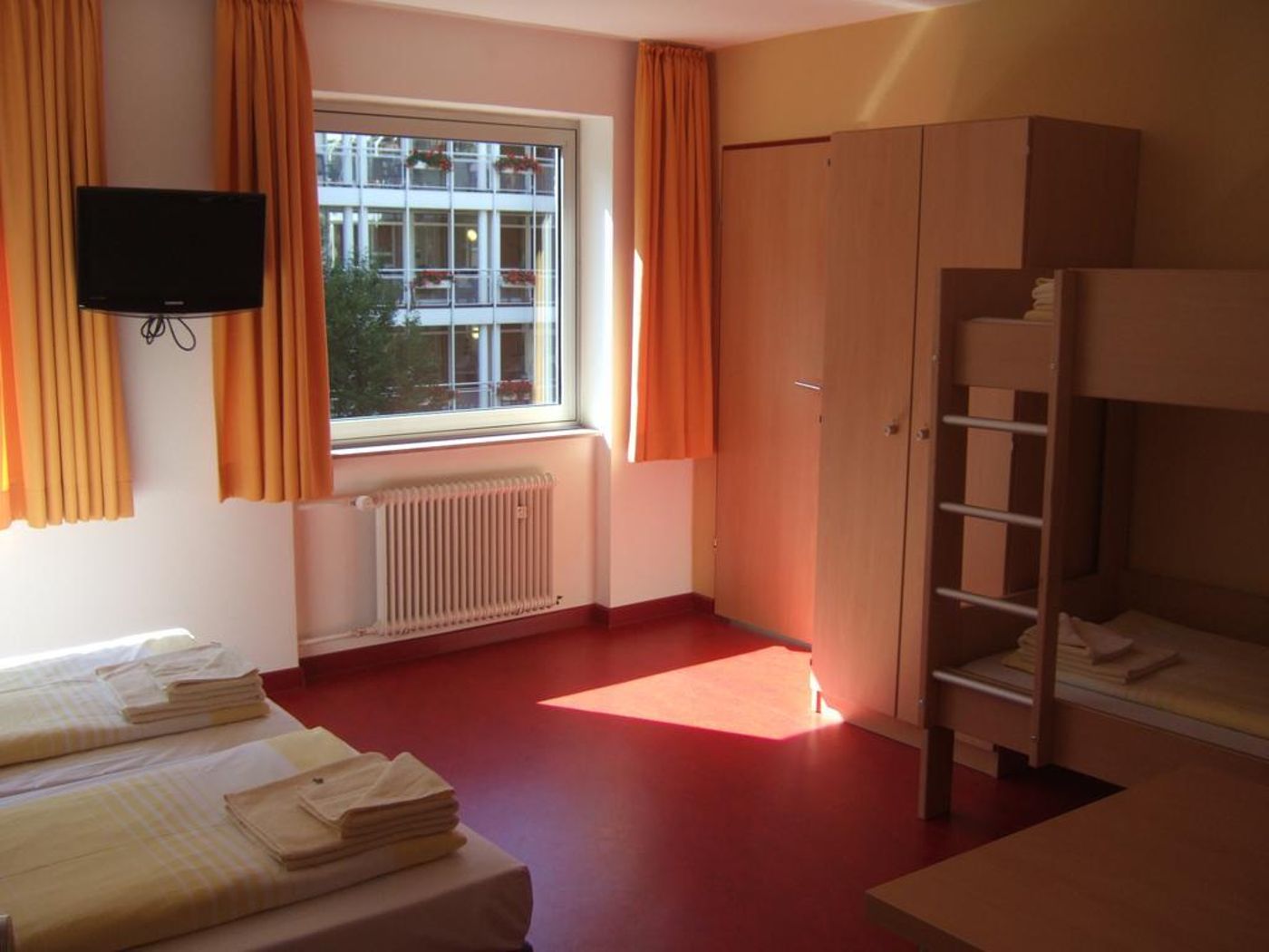 DJH Jugendgästehaus Adolph Kolping-Germany-DORTMUND -General view-5