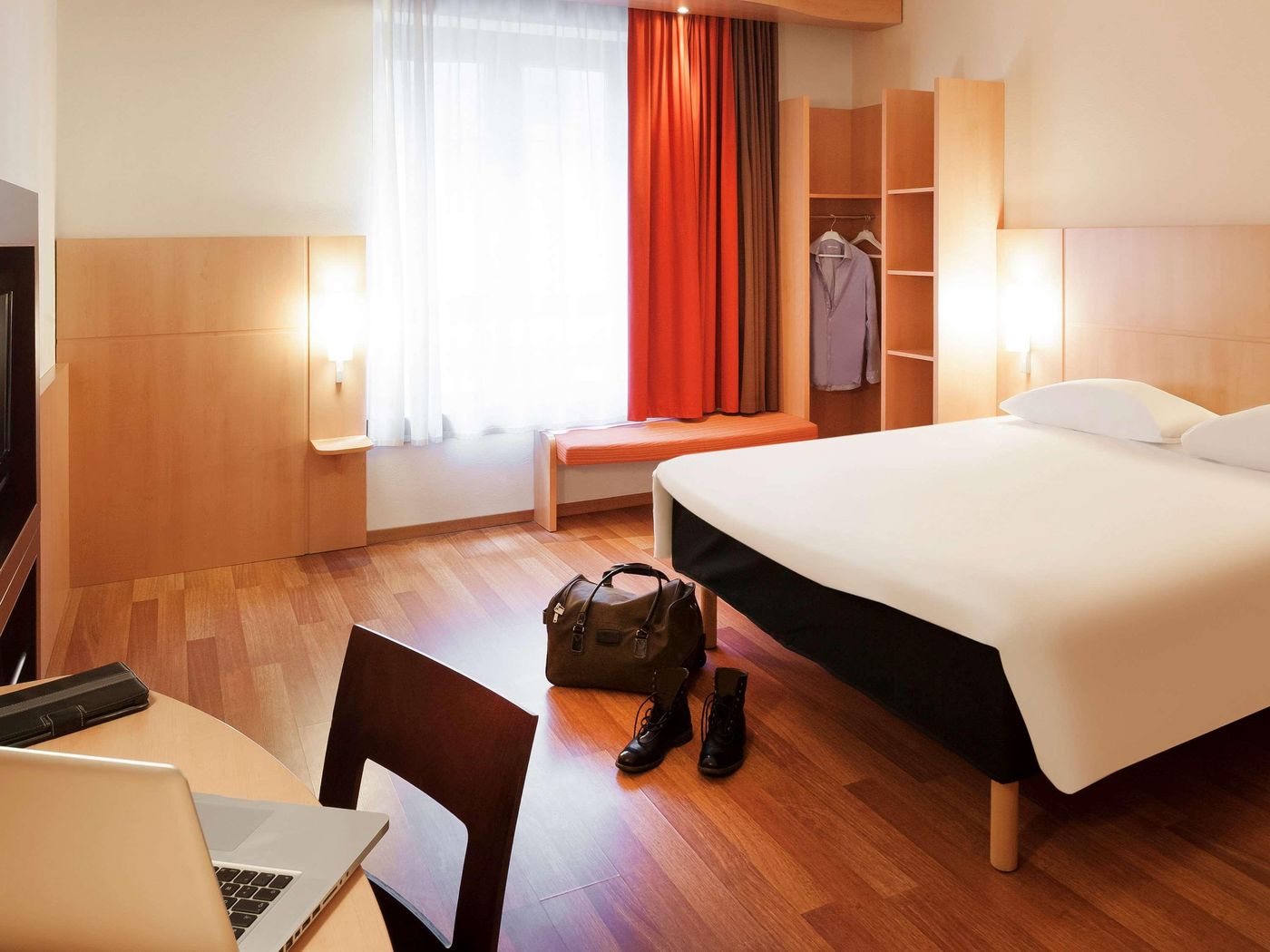 ibis-Brussels-Centre-Gare-Midi-Room-35