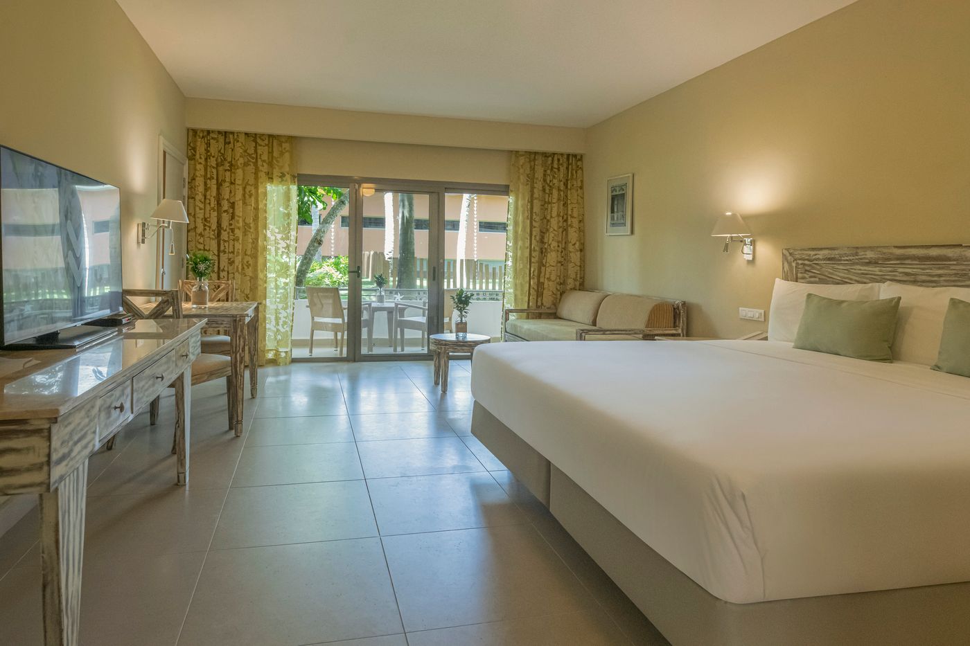 Iberostar Waves Dominicana