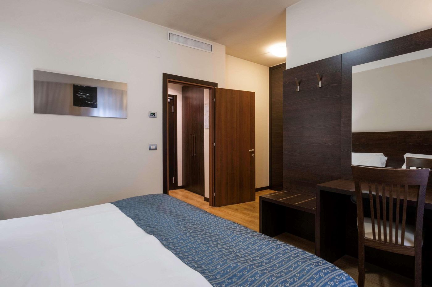 Hotel-Delfino-Room-29