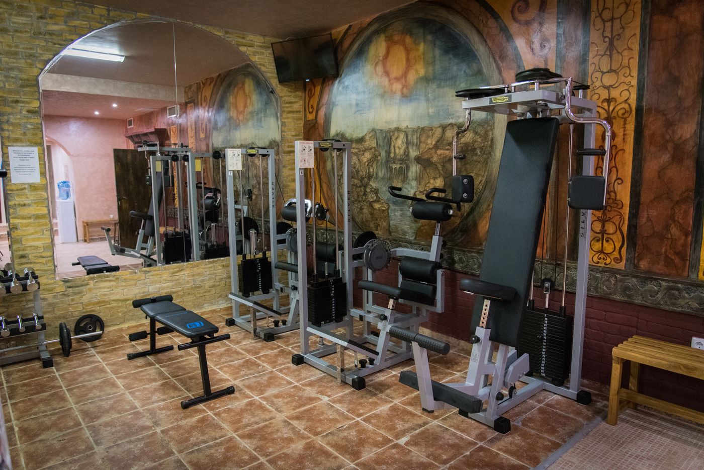 Imperial-Palace-Sports-and-Entertainment-62