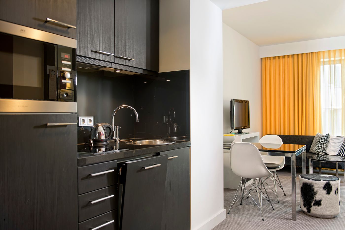 Adina-Apartment-Hackescher-Markt-Room-4