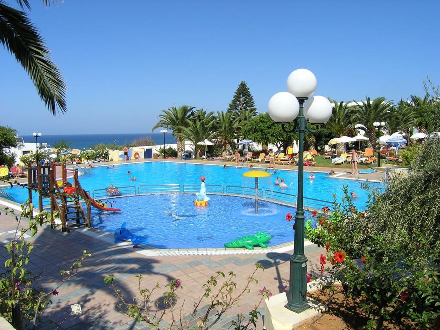 Suneo Club Chrissi Amoudia