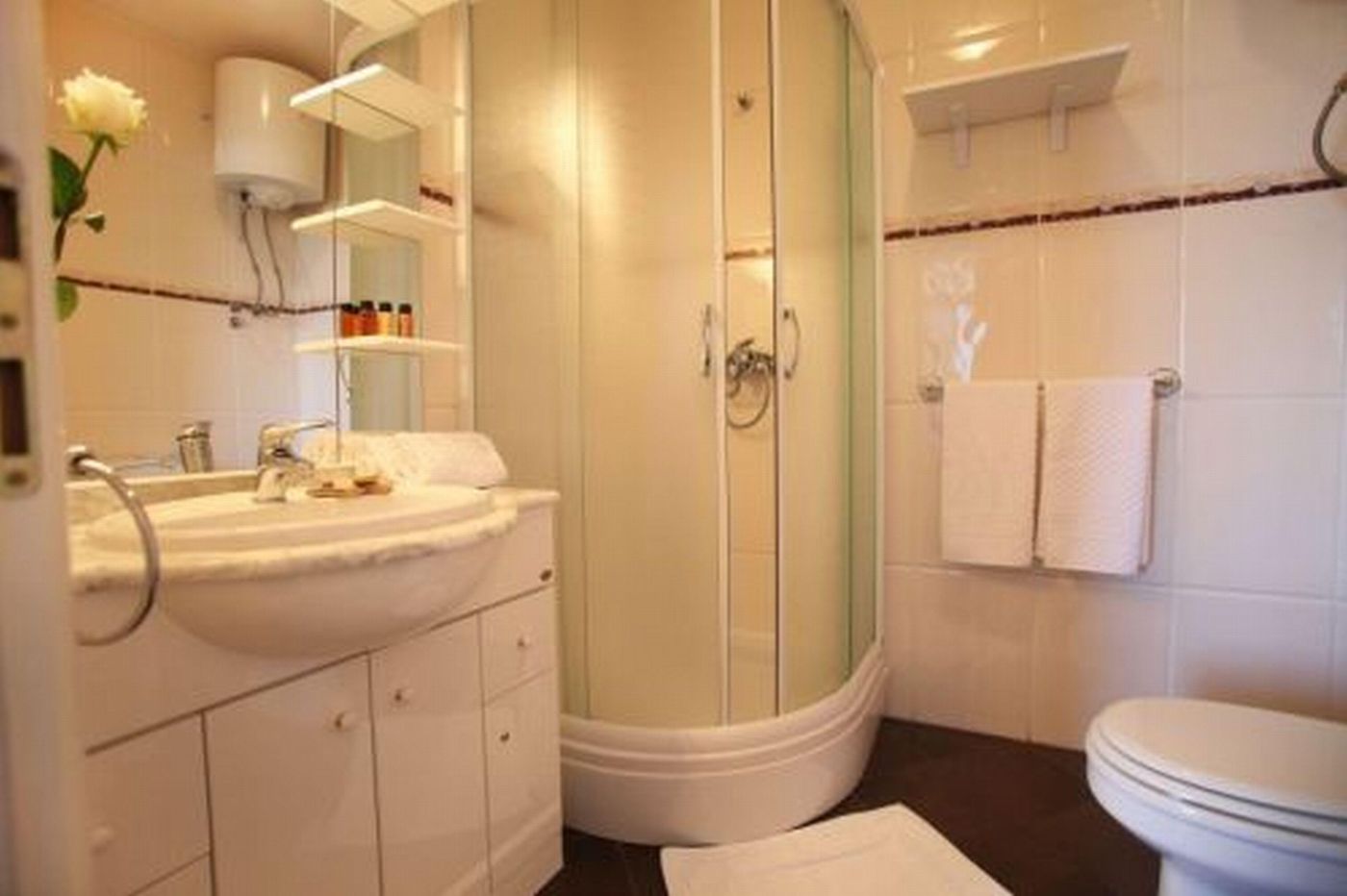 Aparthotel-Bellevue-Room-46