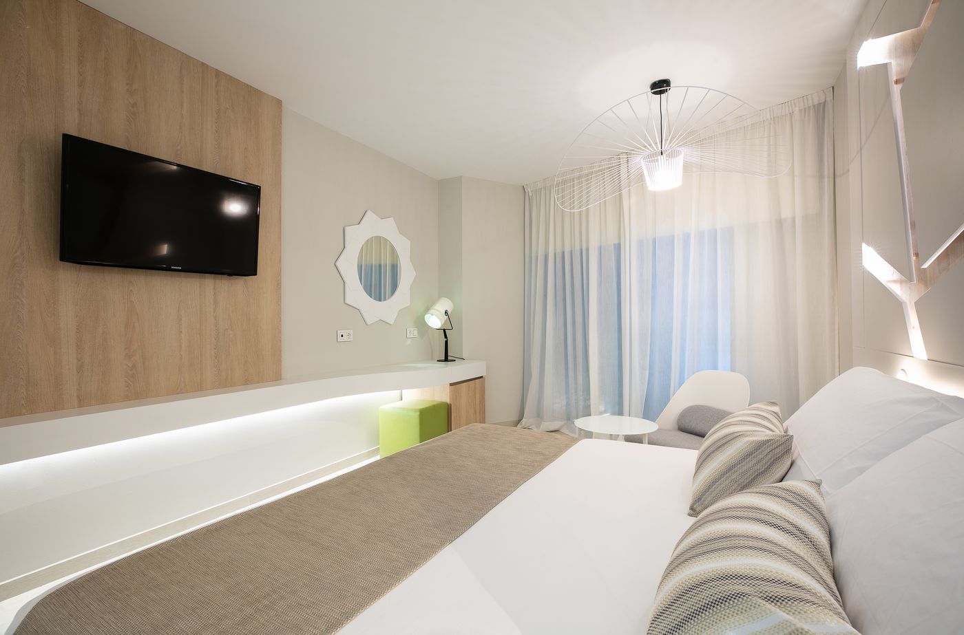 The-Ibiza-Twiins-Room-35