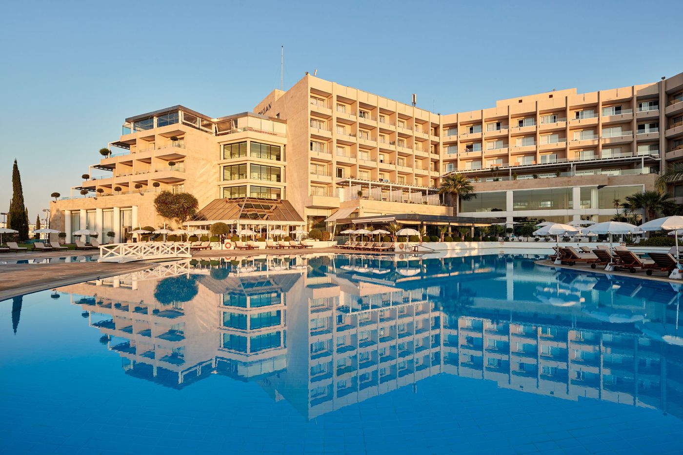 Grecian-Park-Hotel-Pool-2