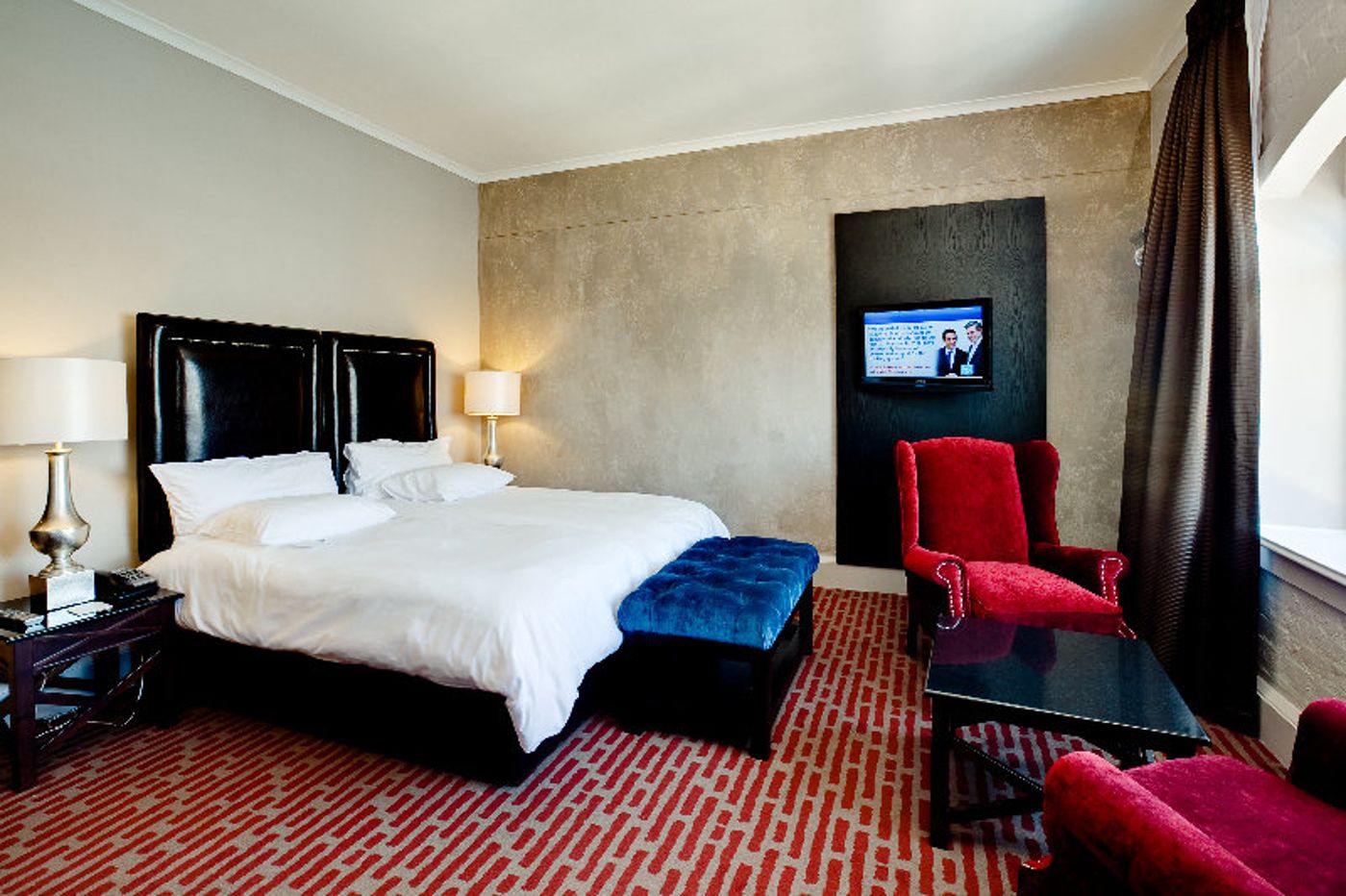 Victoria---Alfred-Hotel-by-Newmark-Room-32