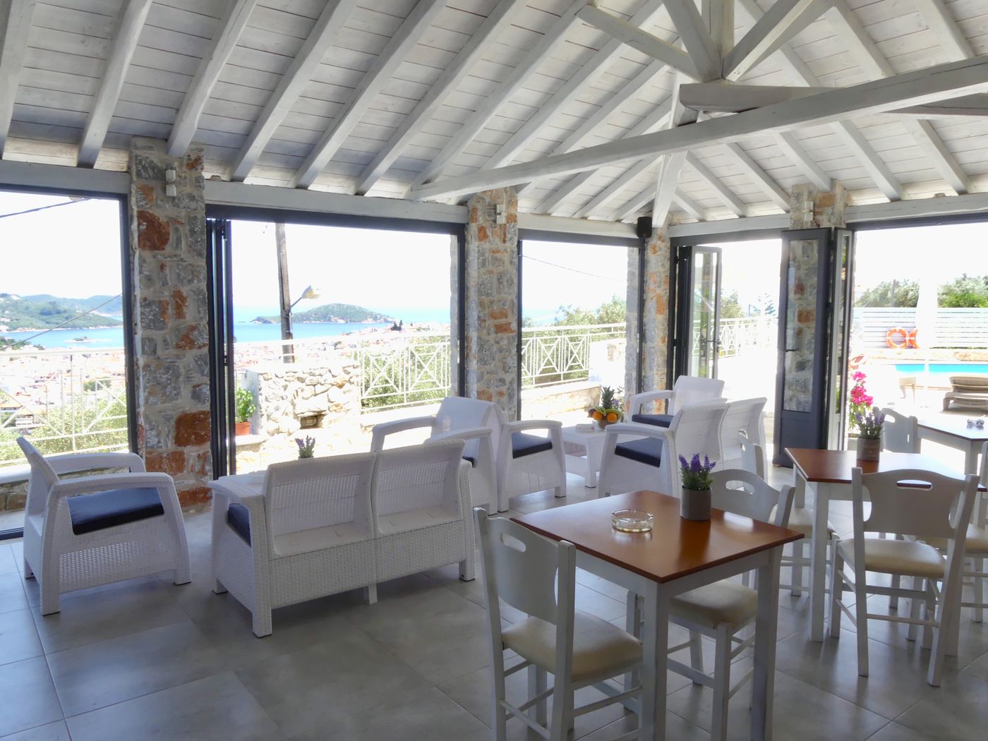 Blue-Horizon-Studios-Lobby-25