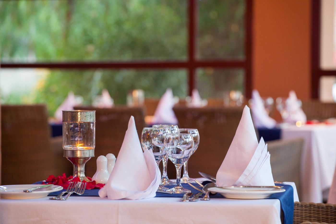 Valeria-Madina-Club-Restaurant-43