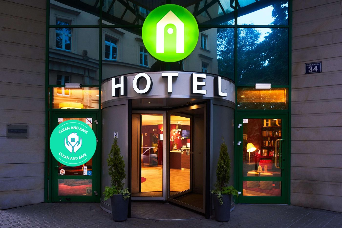 Campanile-Krakow-Old-Town-General-view-1