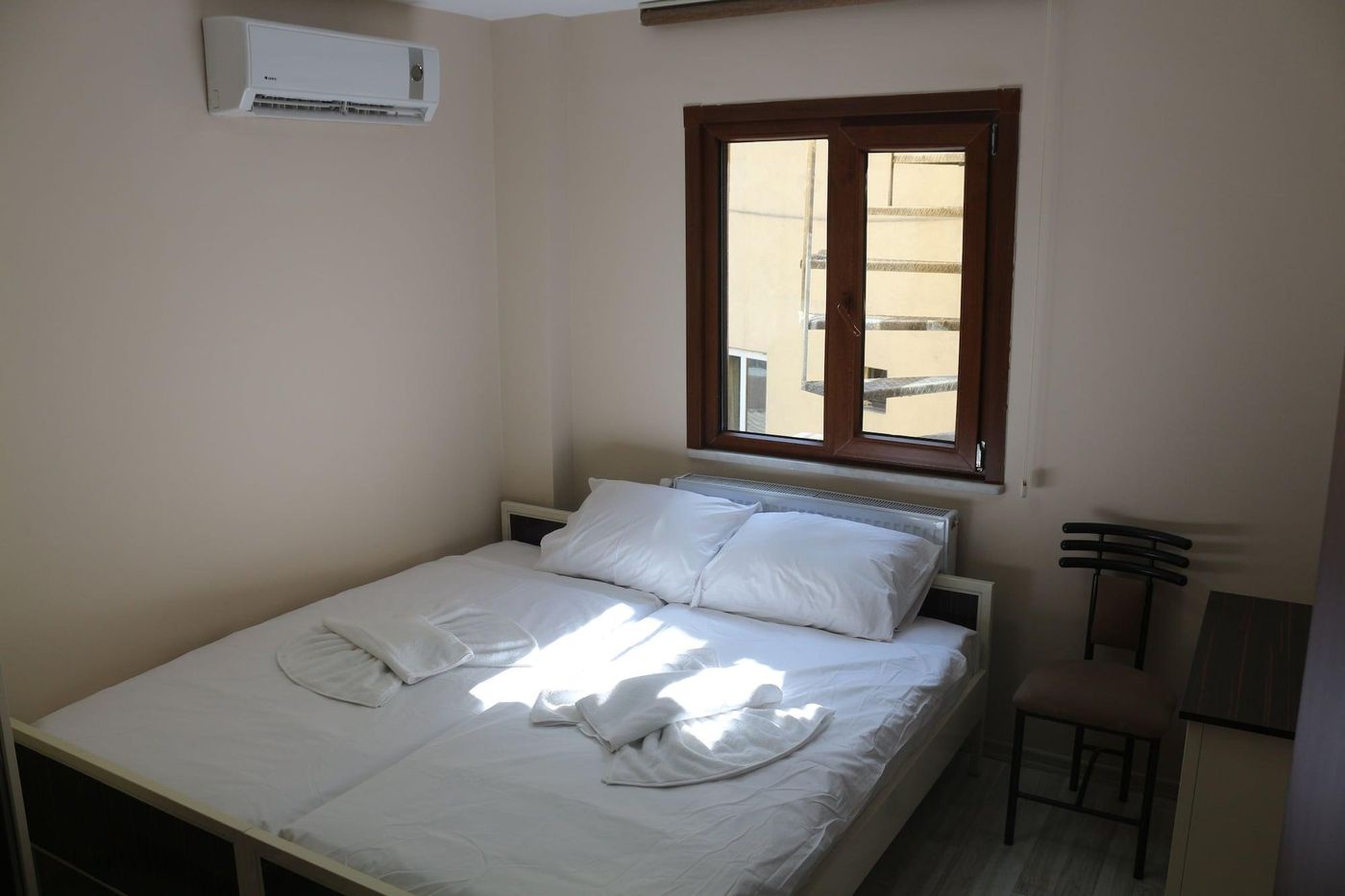 Beyoglu-Huzur-Hotel-Room-14