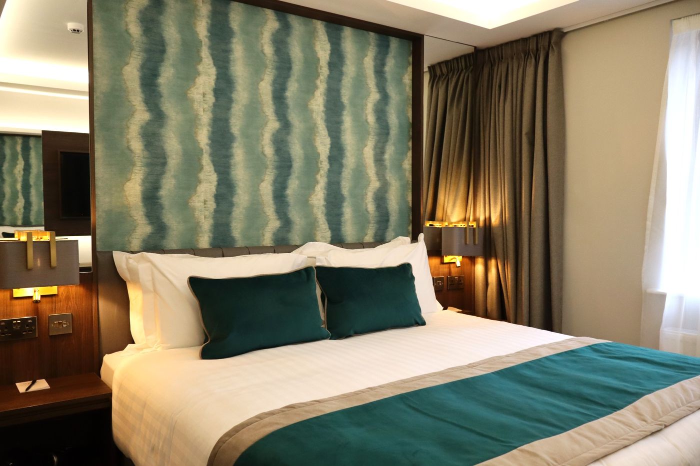 Iveagh-Garden-Hotel-Room-18