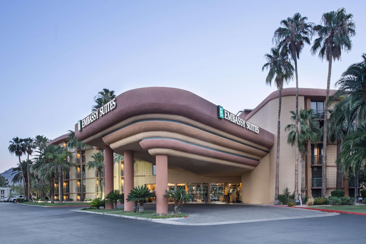Embassy Suites by Hilton Phoenix Biltmor-United States-PHOENIX-General view-2