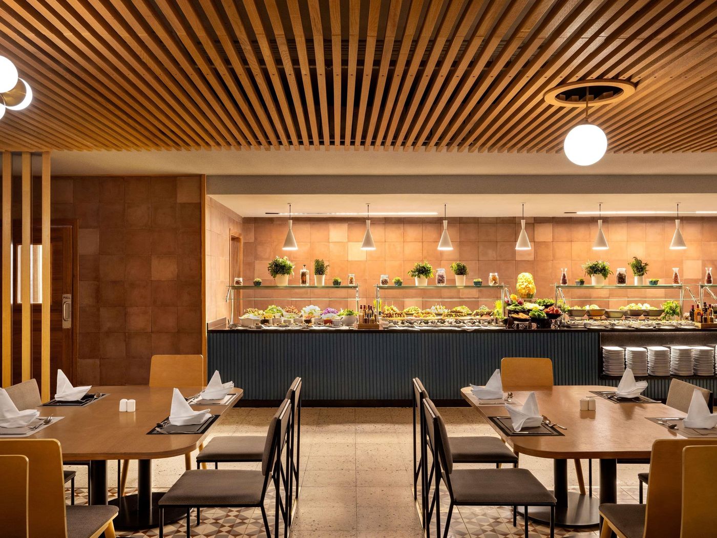 Novotel-Sharm-El-Sheikh-Beach-Restaurant-59