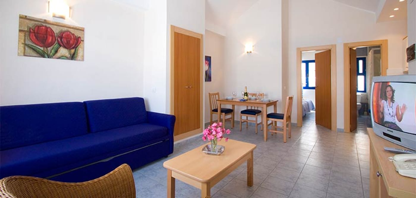 Cinco-Plazas-Room-18