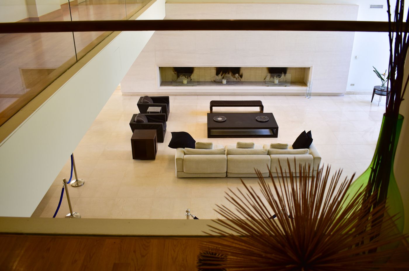 Plaza-Resort-Hotel-Lobby-13