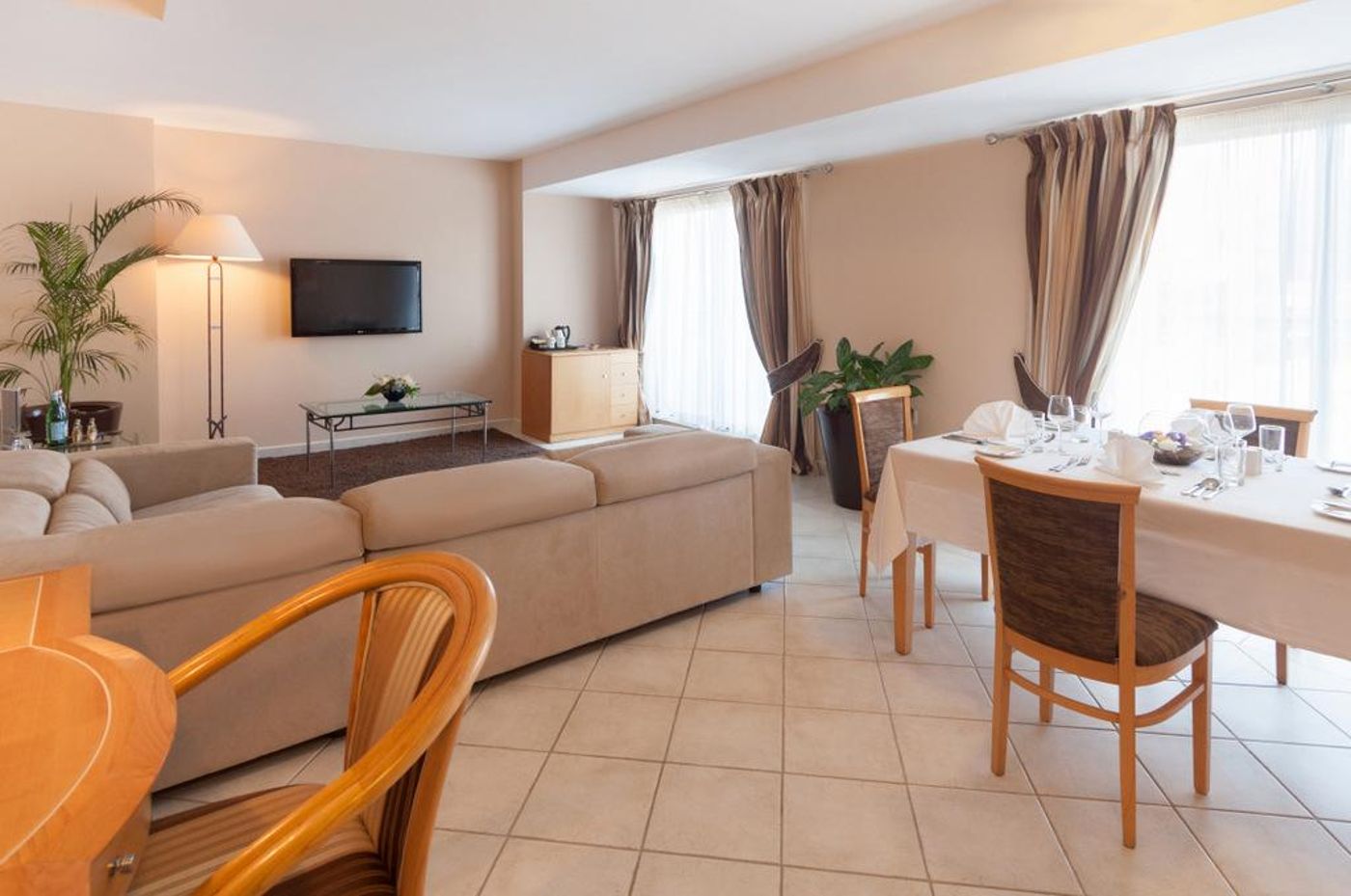 Verdi-St--George-s-Bay-Marina-Room-32