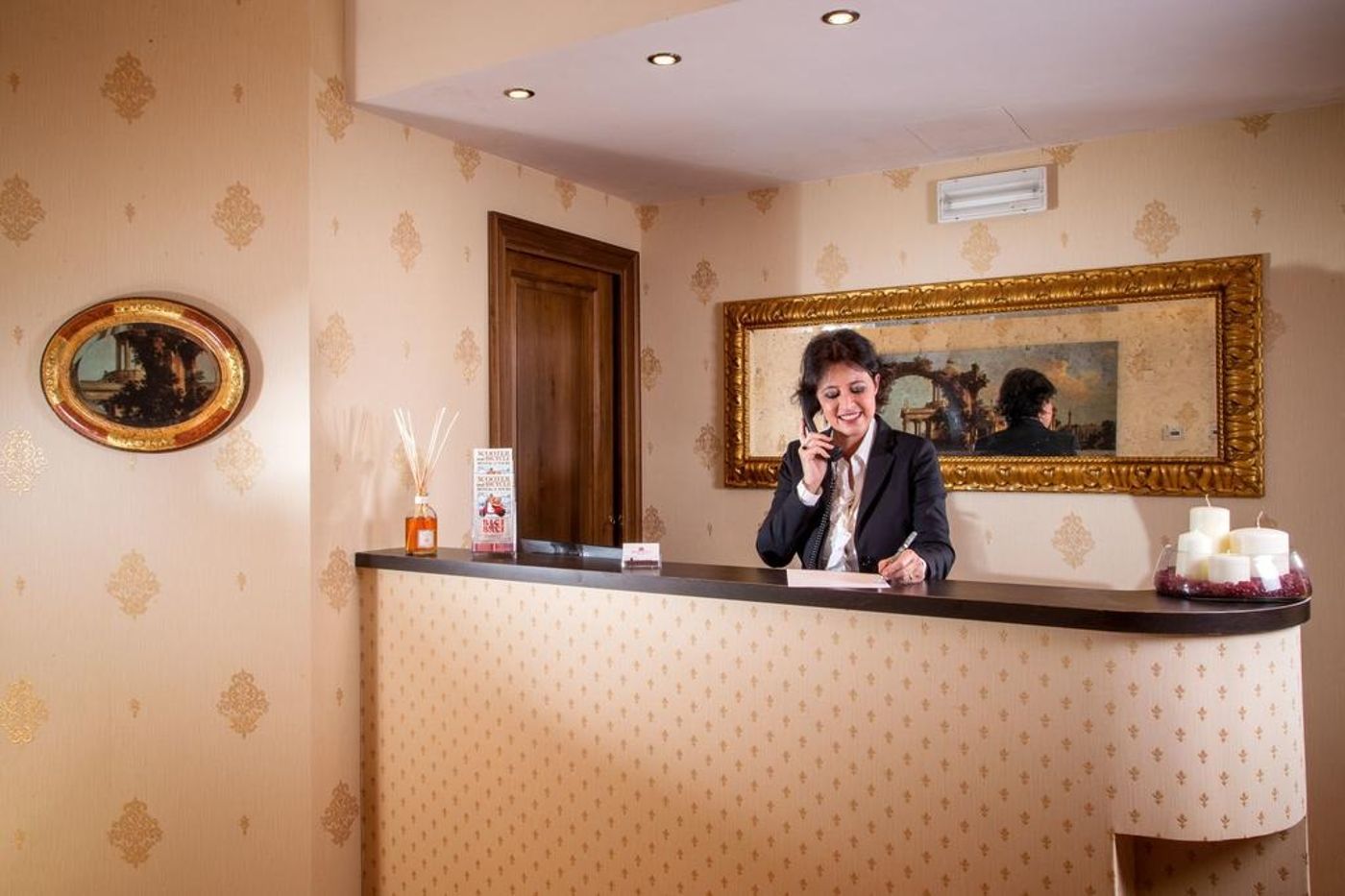 Boncompagni-Suite-Lobby-7