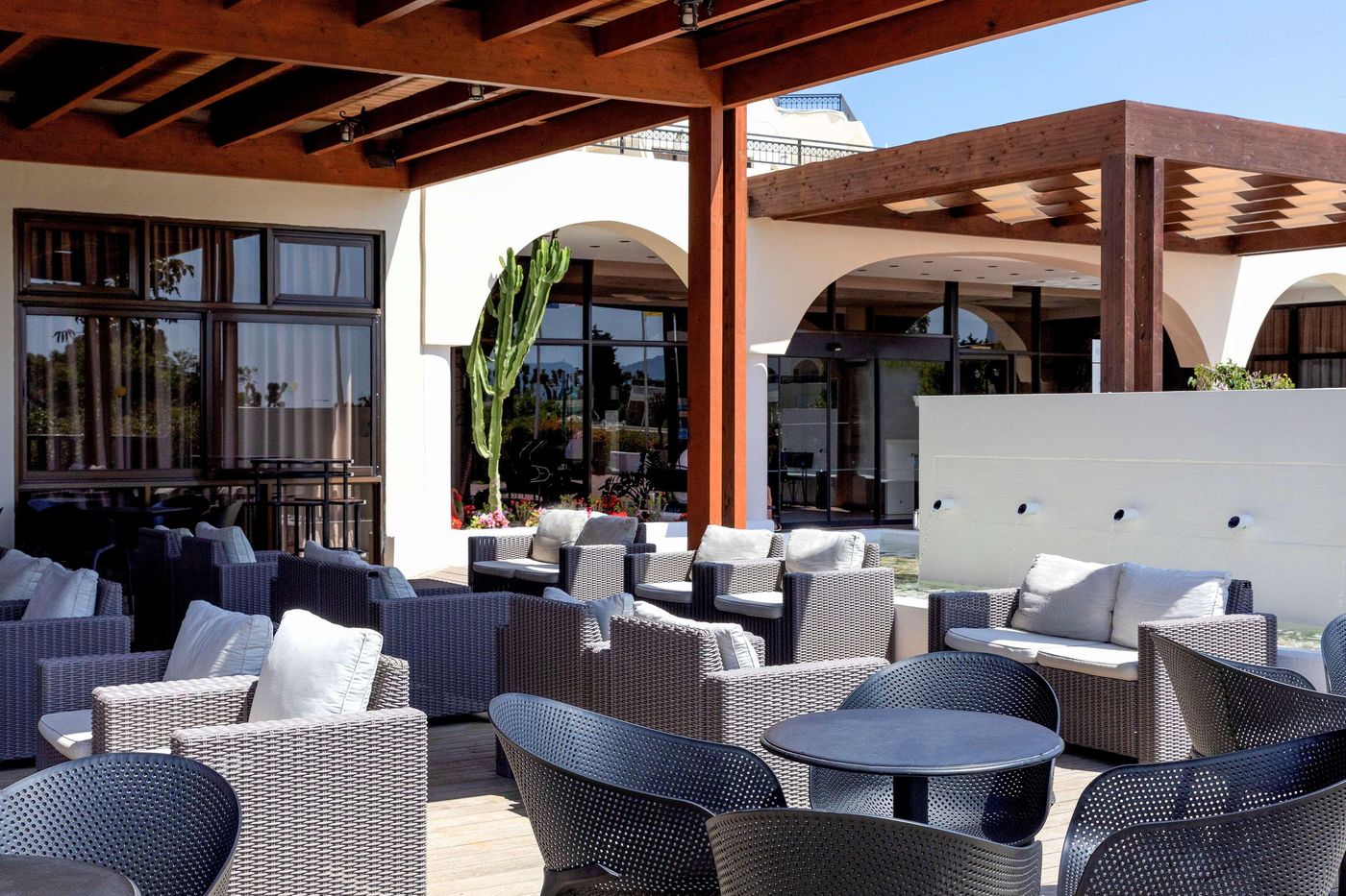 Smarline-Cosmopolitan-Bar-18