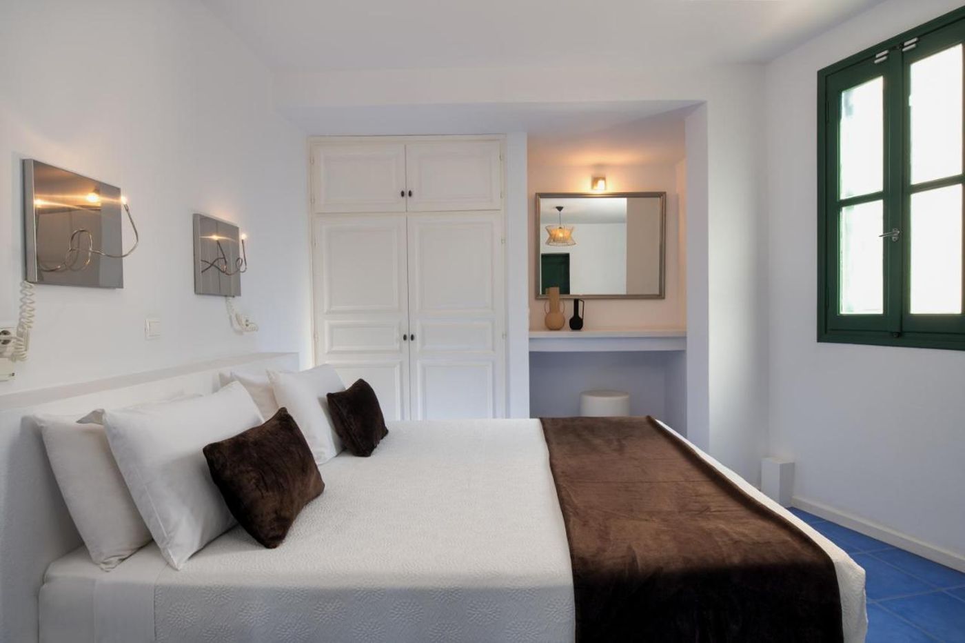 Epic-View-Suites-Room-9