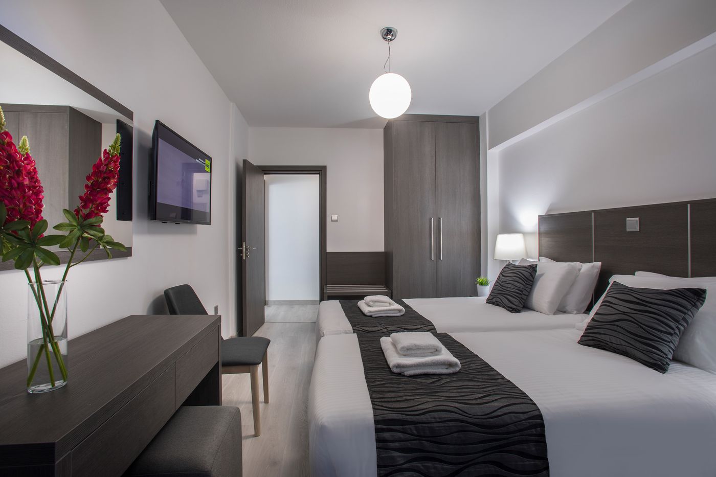 Blazer-Residence-Room-12
