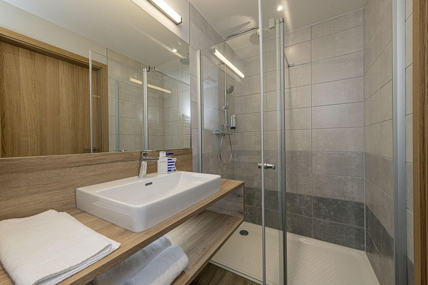 ADORO Aparthotel-Germany-BÃ¼HL-Room-10