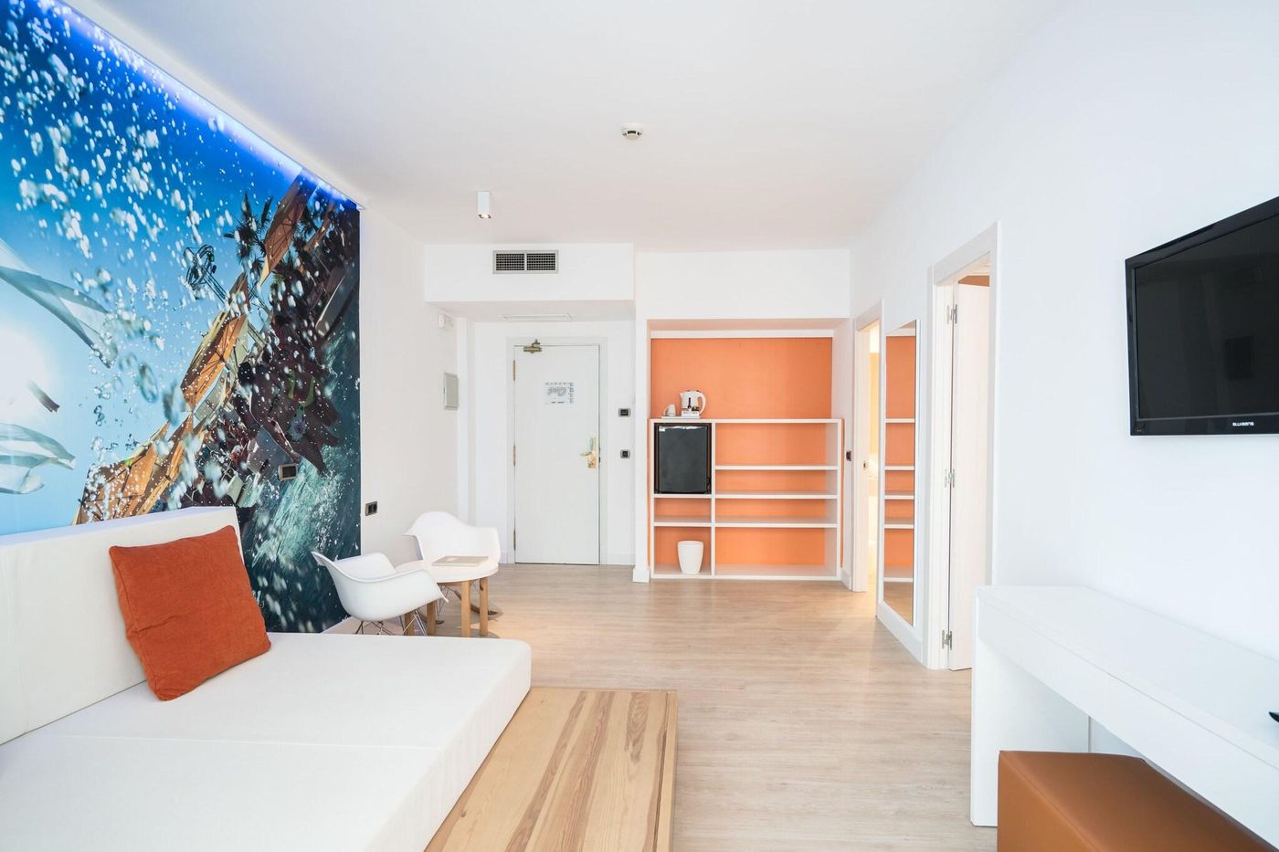 THB-Ocean-Beach-Room-33